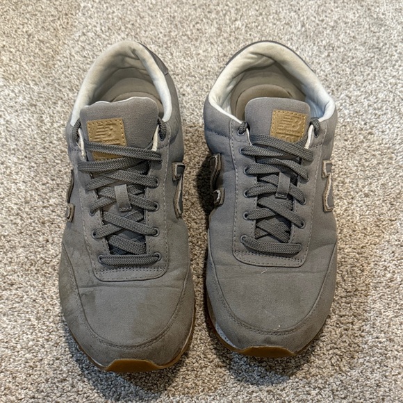 New Balance Gray and Brown Sneakers - Picture 1 of 7